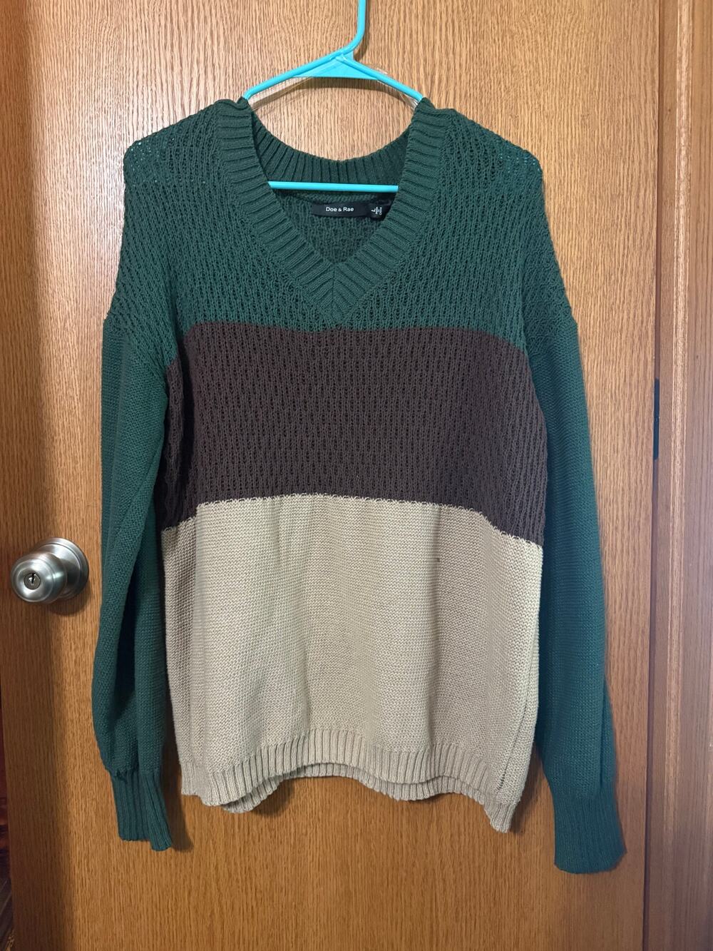 Sweater (Color block) Size Large NWOT Size Large